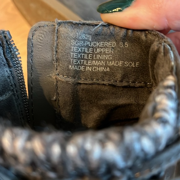 Winter Booties - Picture 3 of 6